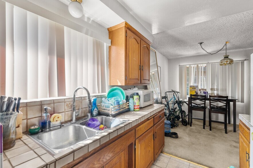 More Photos Of 7614 Mason Ave, Winnetka Multifamily For Sale