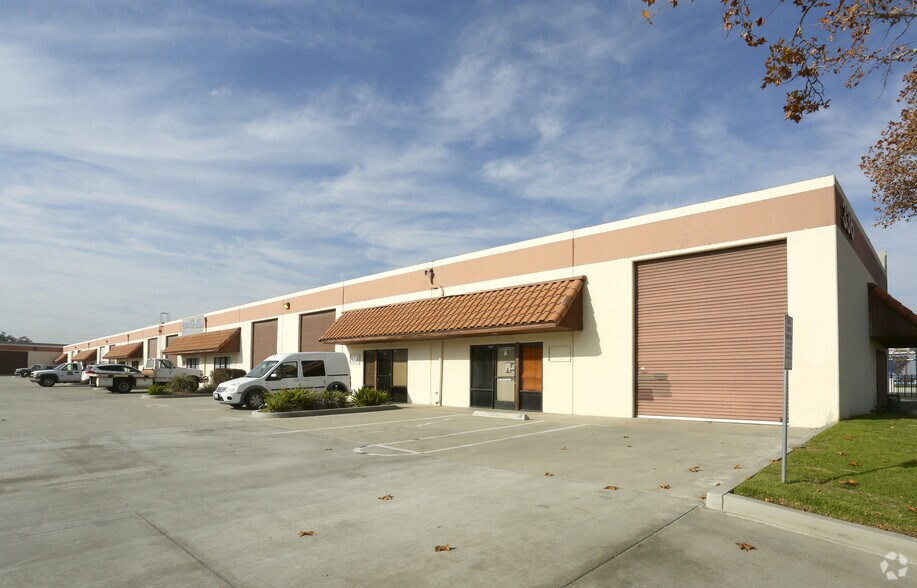 More Photos Of 336 S Waterman Ave, San Bernardino Warehouse For Lease