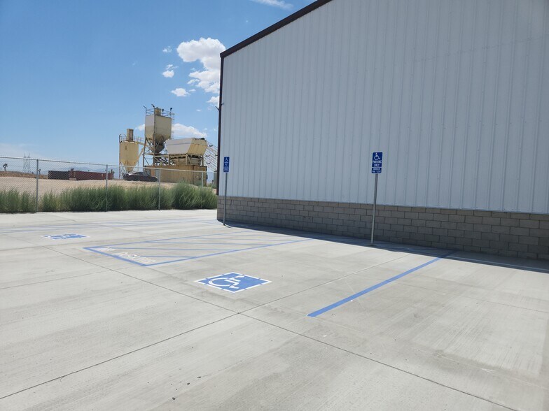 More Photos Of 17454 Adelanto Rd, Adelanto Distribution For Sale