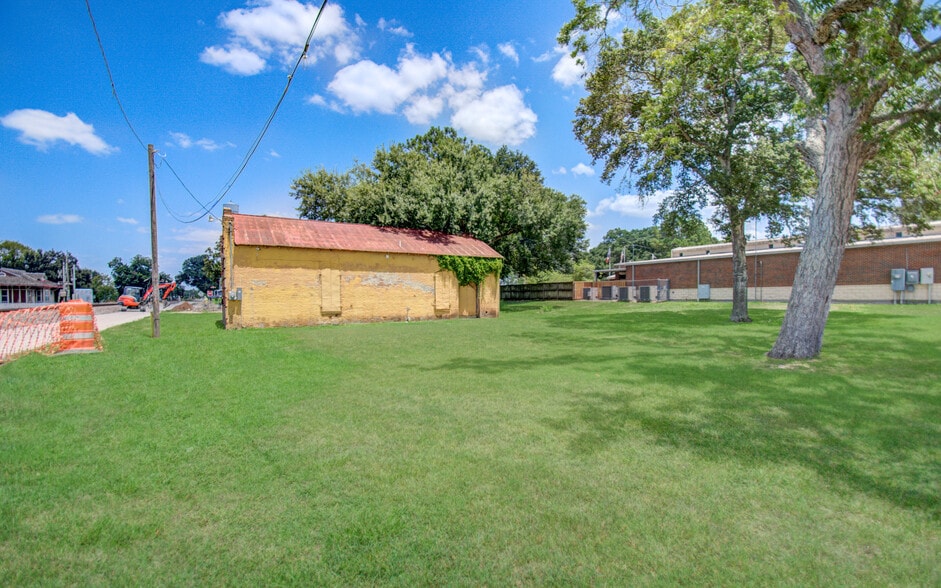 More Photos Of 603 Calhoun St, Richmond Office Residential For Sale