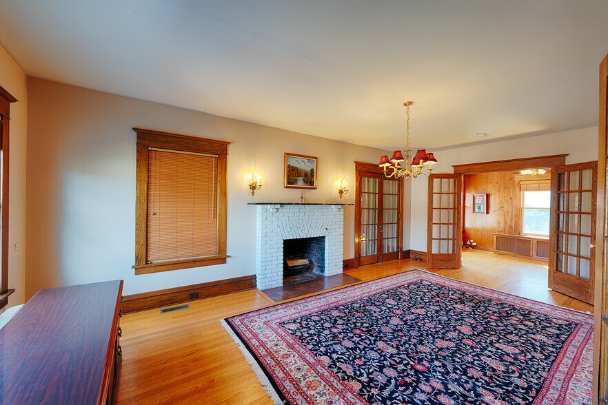 More Photos Of 105 Gleneida Ave, Carmel Office For Sale