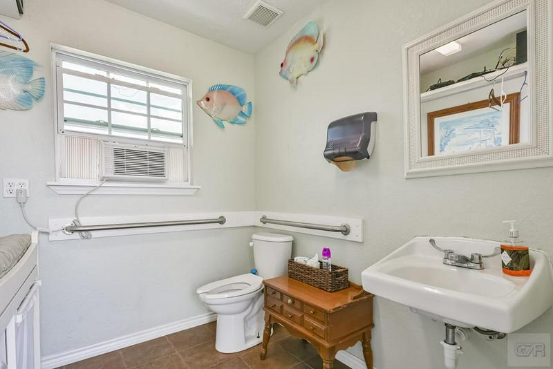 More Photos Of 5717 Stewart Rd, Galveston Restaurant For Sale
