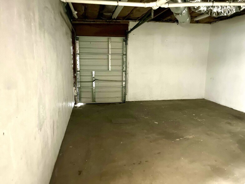 More Photos Of 4985-4991 Bethania Rd, Winston-Salem Office For Lease