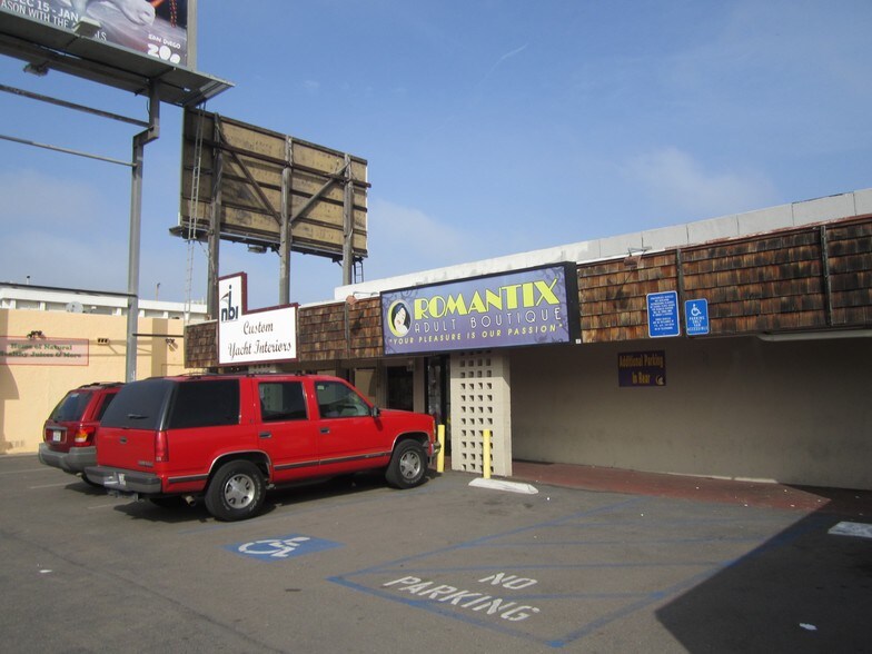 More Photos Of 3604-3610 Midway Dr, San Diego Freestanding For Lease
