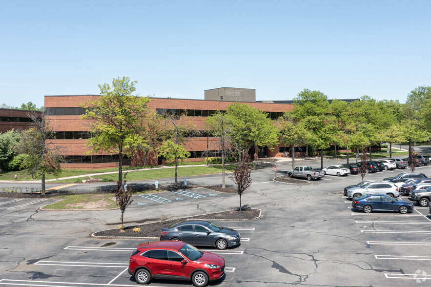 Primary Photo Of 2025 Lincoln Hwy, Edison Office For Lease