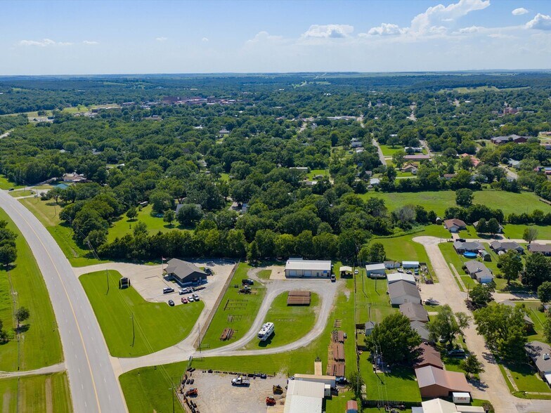 More Photos Of 1601 E Main St, Pawhuska Industrial For Sale