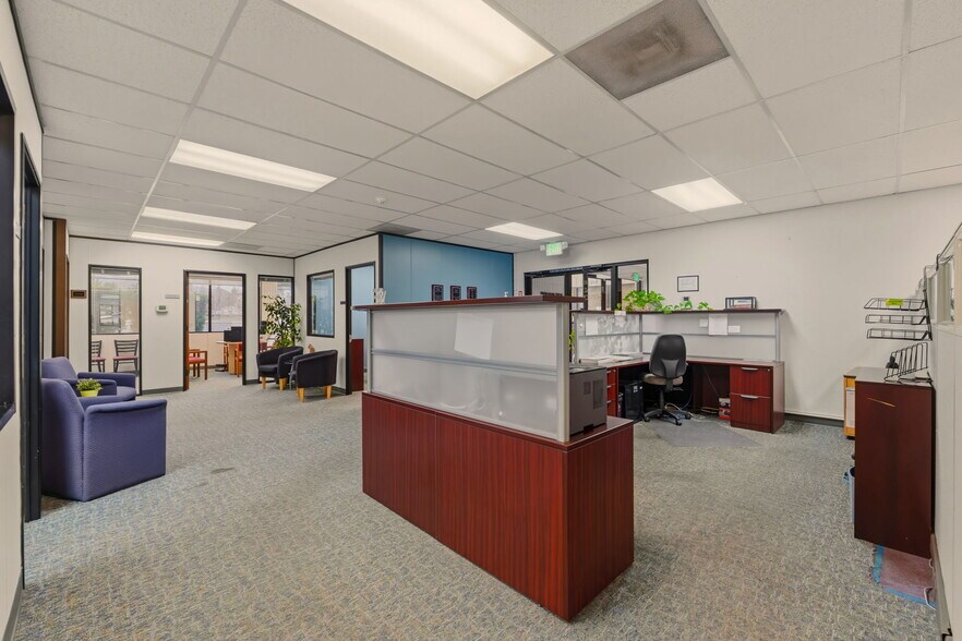 More Photos Of 992 S De Anza Blvd, San Jose Office For Lease