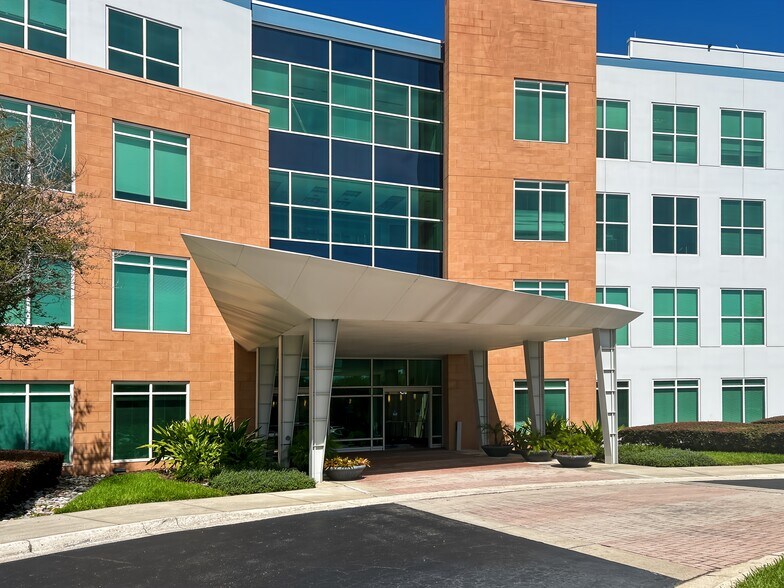 More Photos Of 1800 Pembrook Dr, Orlando Office For Lease