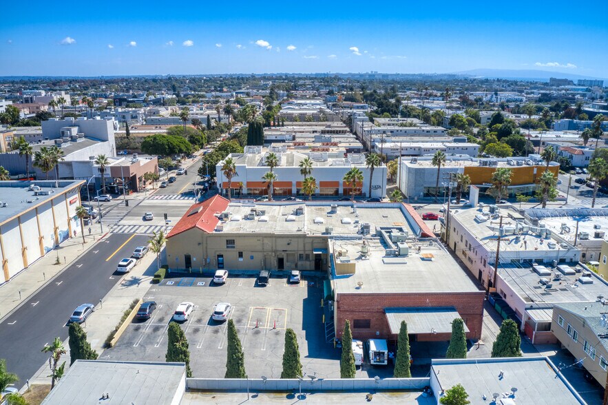 More Photos Of 1229-1231 Wilshire Blvd, Santa Monica Storefront For Lease