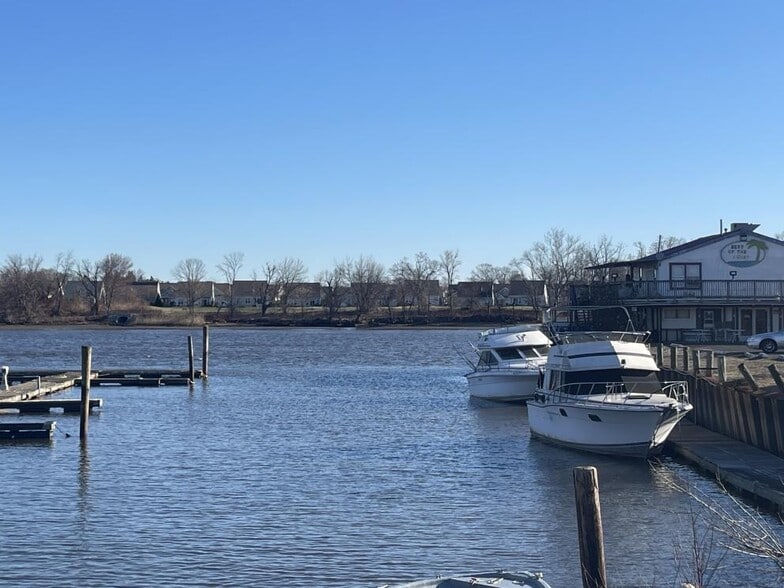 More Photos Of 625 Harrison St, Riverside General Retail For Sale