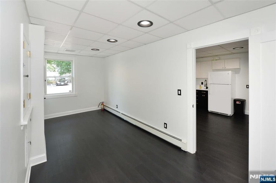 More Photos Of 17 Godwin Ave, Ridgewood General Retail For Lease