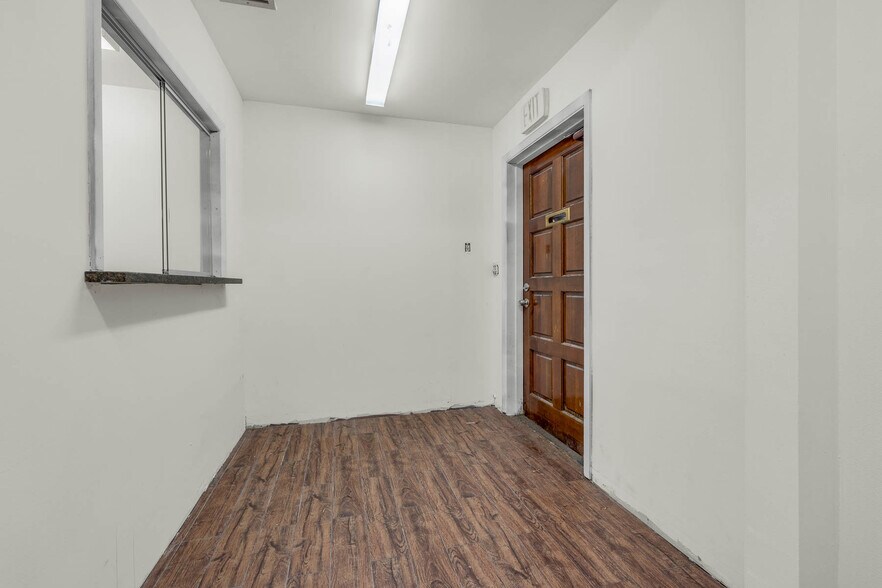 More Photos Of 2306 Lee Rd, Winter Park Medical For Lease