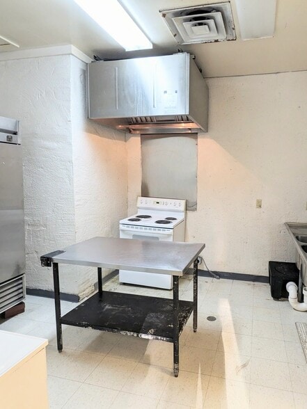 More Photos Of 437 Moore St, Clayton Daycare Center For Lease