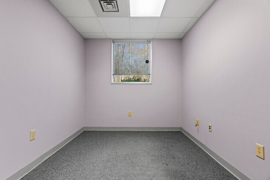 More Photos Of 170 Cardiology Pl, Commerce Healthcare For Lease
