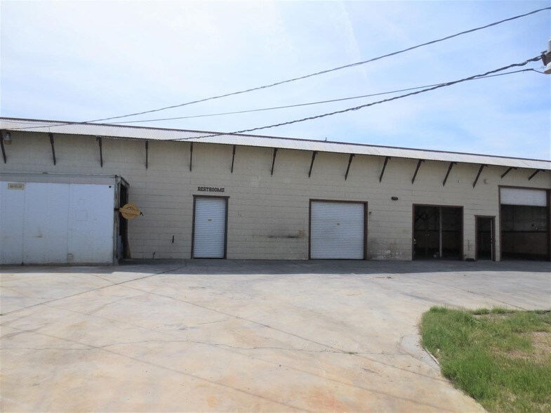 More Photos Of 35633 Highway 66, Daggett Warehouse For Sale