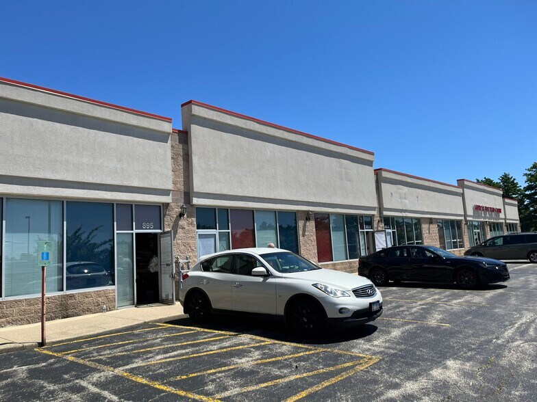 More Photos Of 865-895 Maplewood Dr, Itasca Unknown For Lease