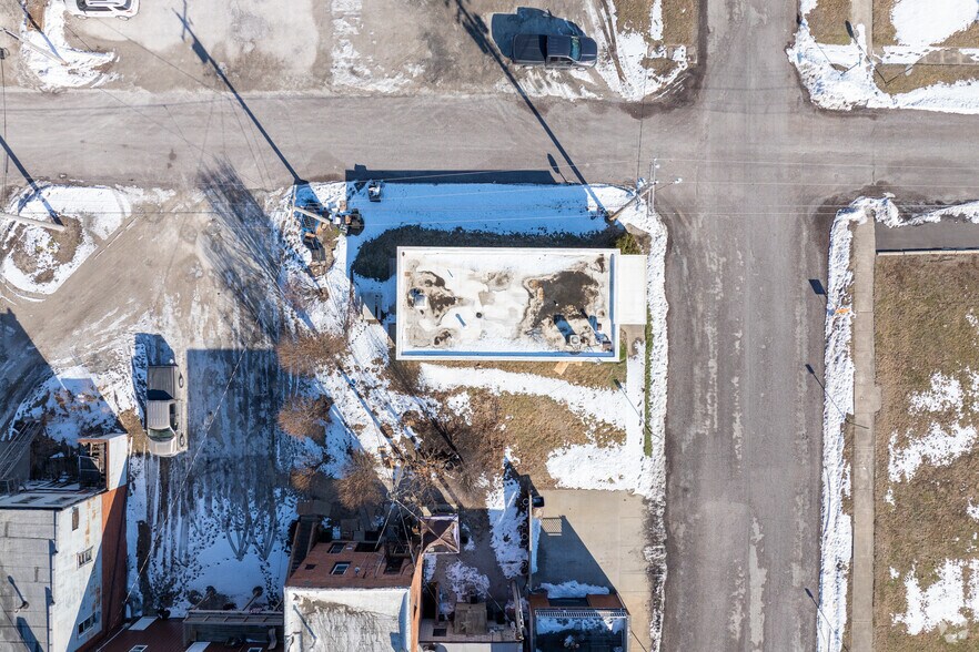 More Photos Of 515 N Monroe St, Litchfield Medical For Sale