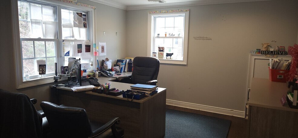 More Photos Of 410 E Main St, Centerport Office Residential For Sale