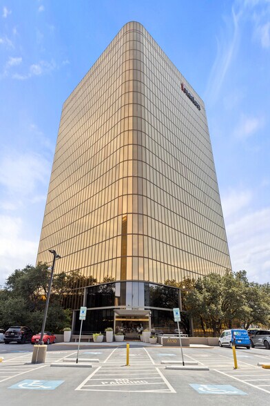 More Photos Of 8350 N Central Expy, Dallas Unknown For Lease