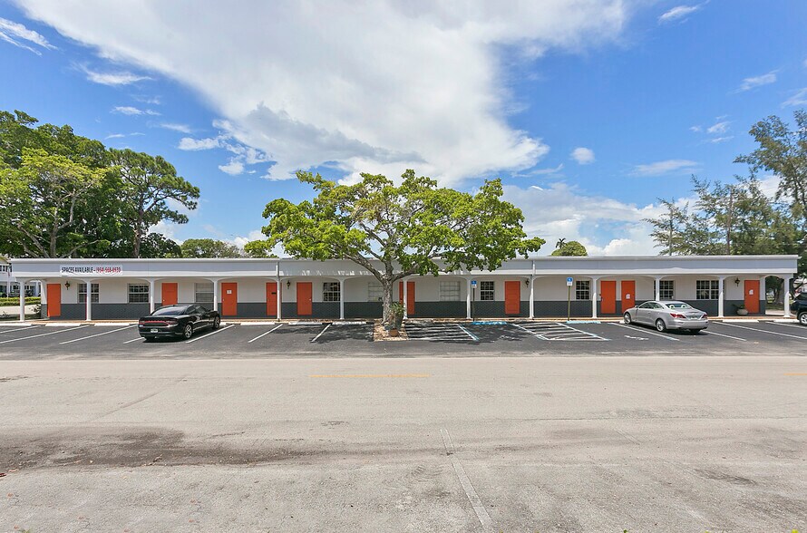 More Photos Of 1749 NE 26th St, Fort Lauderdale Medical For Sale