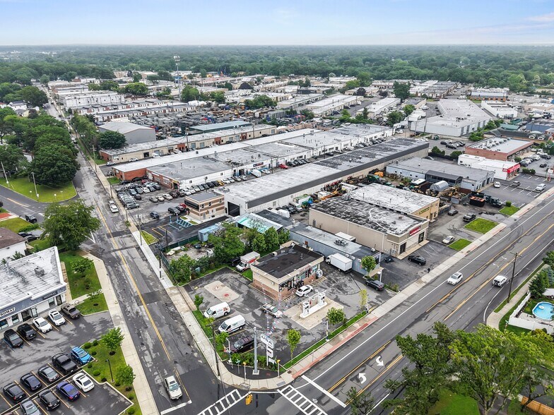 More Photos Of 257 Bay Shore Rd, Deer Park Convenience Store For Sale