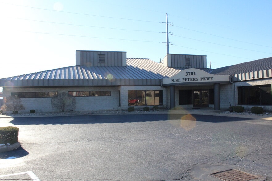 More Photos Of 3701 N St. Peters Pky, Saint Peters Office For Lease