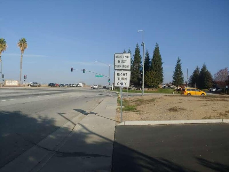 Primary Photo Of SEC China Grade loop, Bakersfield Land For Sale