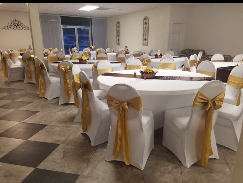 More Photos Of 10060 Veterans Memorial Rd, Houston Warehouse For Sale