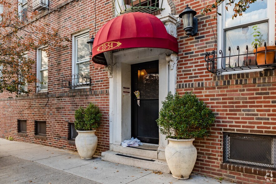 More Photos Of 9815 34th Ave, Corona Apartments For Sale