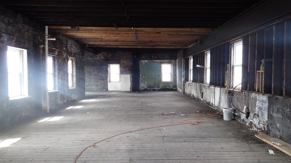 More Photos Of 75 S Main St, Phillipsburg Office For Lease