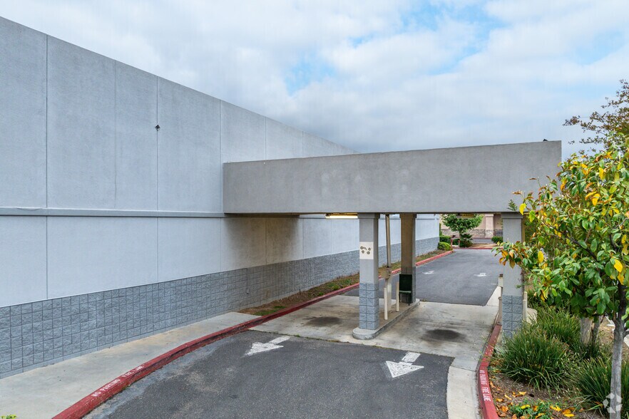 More Photos Of 24991 Alessandro Blvd, Moreno Valley Freestanding For Lease