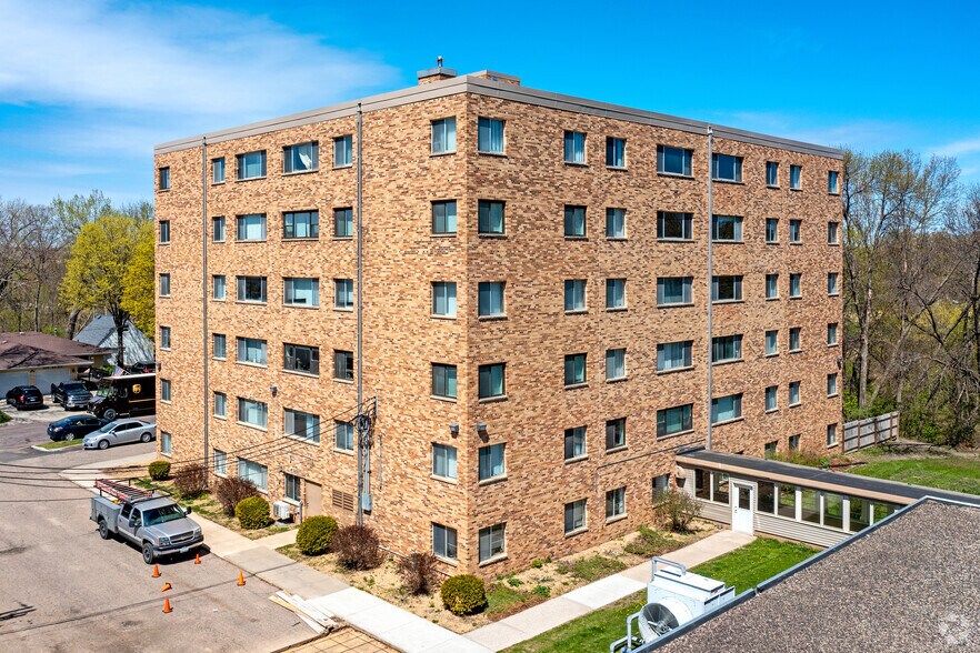 Primary Photo Of 115 Echo St, Mankato Apartments For Sale