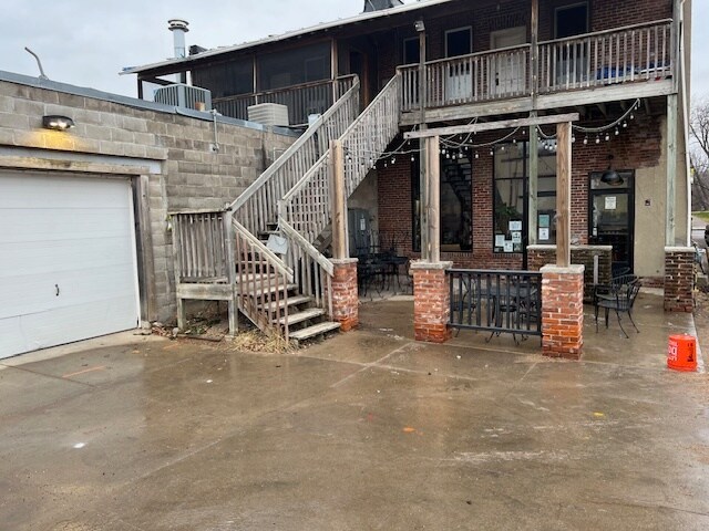 More Photos Of 248 N River St N, Delano Storefront Retail Residential For Sale