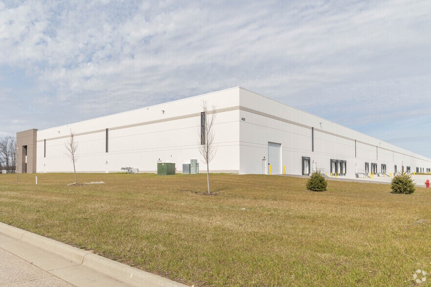 More Photos Of 400 Innovation Dr, Janesville Industrial For Lease