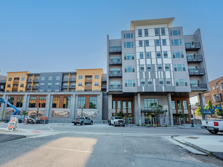 More Photos Of 610 Jerry St, Castle Rock Apartments For Lease