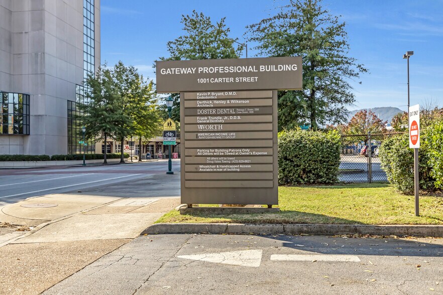 More Photos Of 1001 Carter St, Chattanooga Medical For Lease