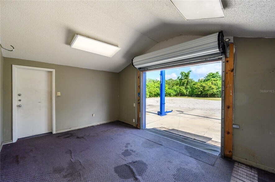 More Photos Of 377 E Sr-434, Longwood Auto Repair For Sale