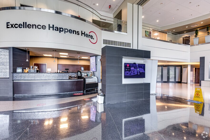 More Photos Of 11970 N Central Expy, Dallas Medical For Lease