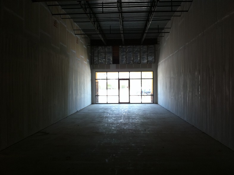 More Photos Of 3707-3733 Gulf Breeze Pky, Gulf Breeze Freestanding For Lease