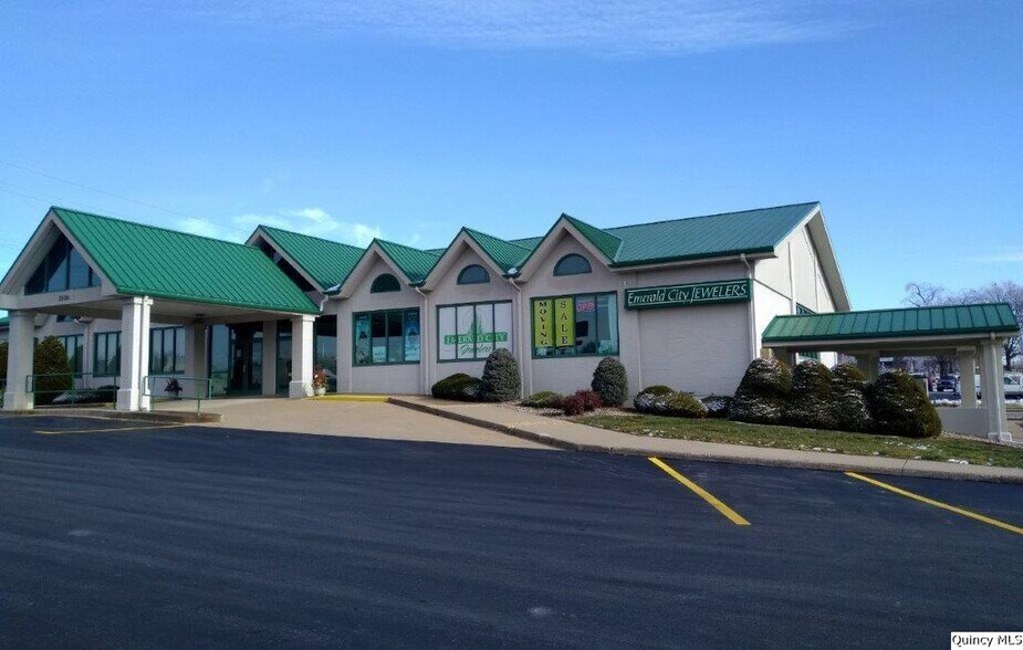 More Photos Of 3236 Broadway St, Quincy Storefront Retail Office For Lease