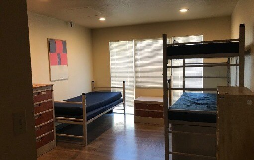 More Photos Of 502 N Silverbell Rd, Tucson Rehabilitation Center For Lease