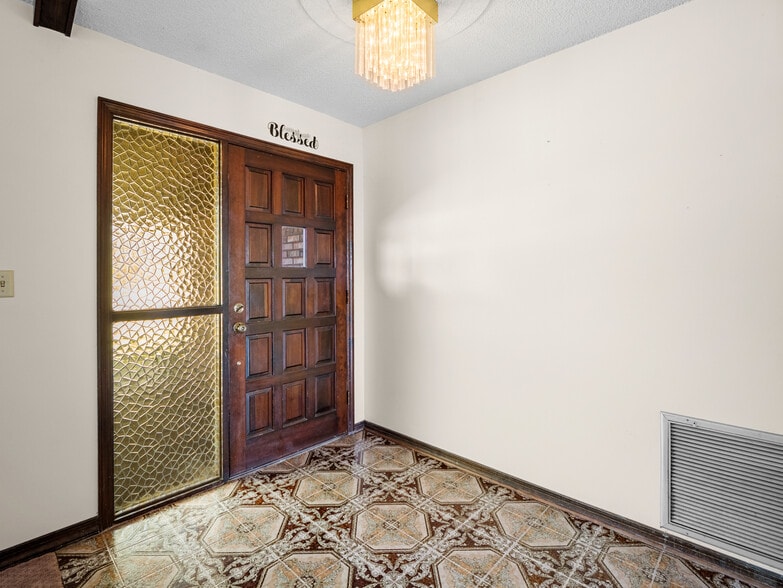 More Photos Of 6070 Minton Rd NW, Palm Bay Office For Sale
