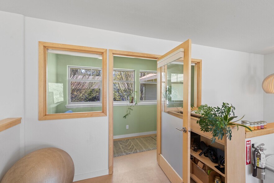 More Photos Of 621-629 A St, Ashland Storefront Retail Residential For Sale