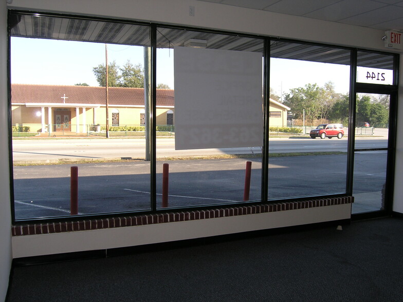More Photos Of 2138-2150 W Busch Blvd, Tampa Storefront Retail Office For Lease
