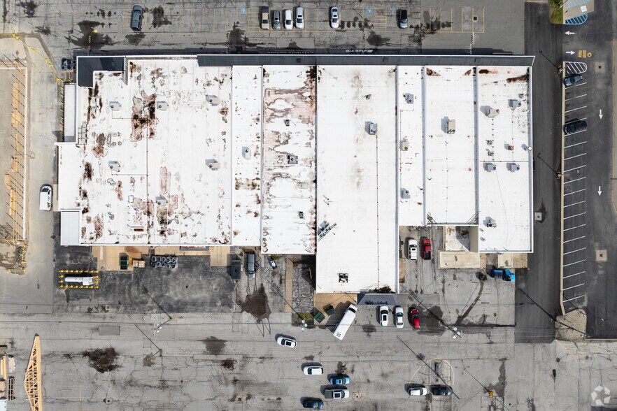 More Photos Of 1608-1634 E Perry St, Port Clinton Freestanding For Lease