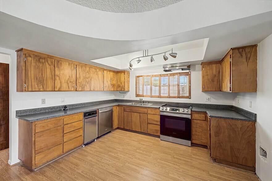 More Photos Of 8038 E Almeria Rd, Scottsdale Office For Sale