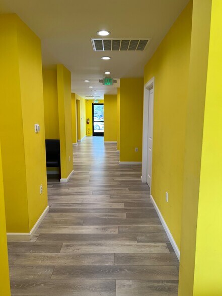 More Photos Of 1143 N Lake Ave, Pasadena Medical For Lease