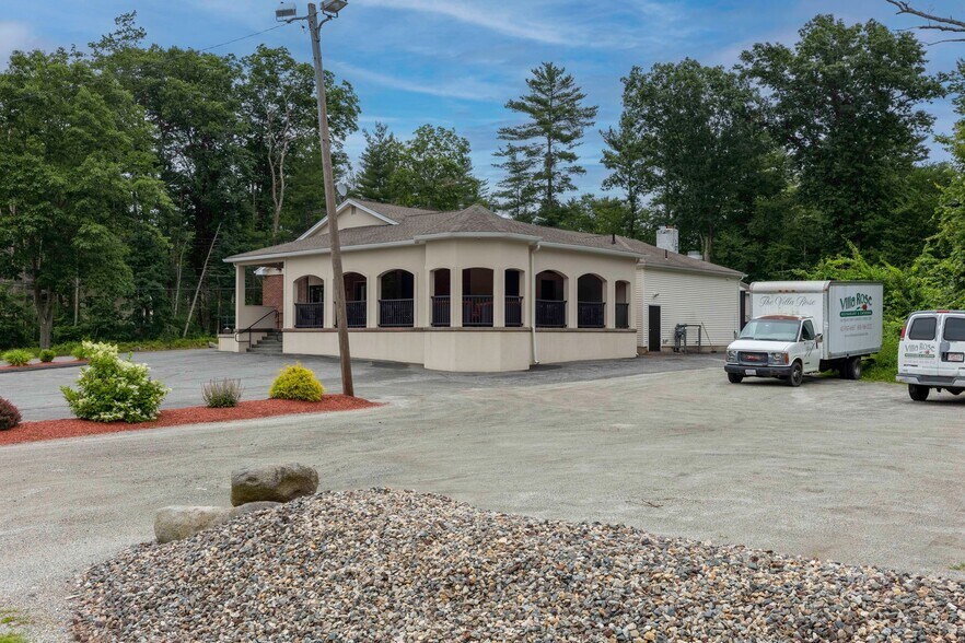 1428 Center St, Ludlow, MA 01056 Restaurant For Sale