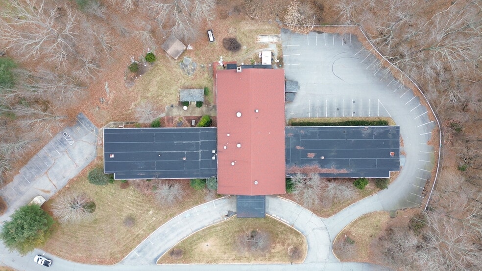 More Photos Of 60 Crouch Ave, Norwich Skilled Nursing Facility For Sale