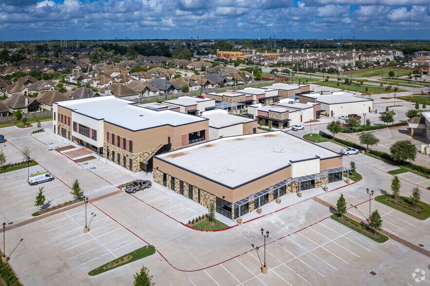 More Photos Of 18722 University Blvd, Sugar Land Unknown For Lease